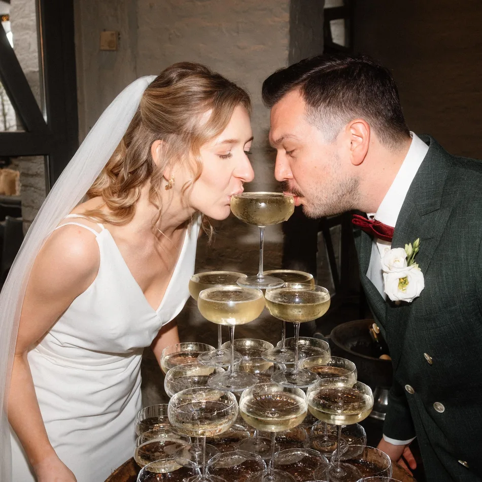 Brautpaar bei der Hochzeit in Lontzen, Belgien, 2025